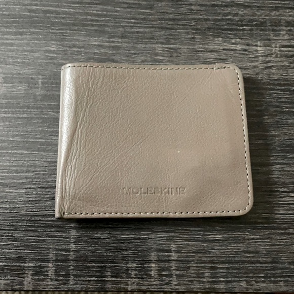 Moleskine Wallet - Picture 1 of 5